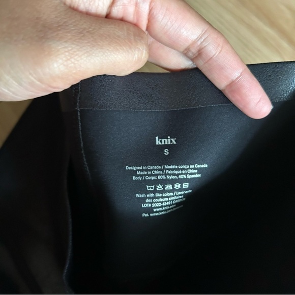 NWT Knix Black The Birds Papaya Sculpt Leggings Small - Picture 9 of 11